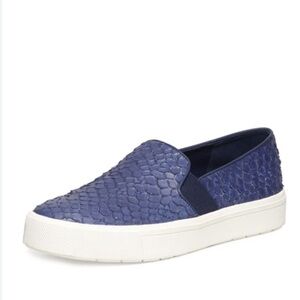 VINCE Berlin Embossed Leather Slip-On Sneaker Size 9 Blue Marine NWOB